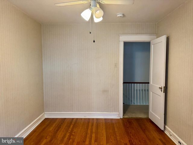 8235 BROOKSIDE RD, Elkins Park, PA 19027