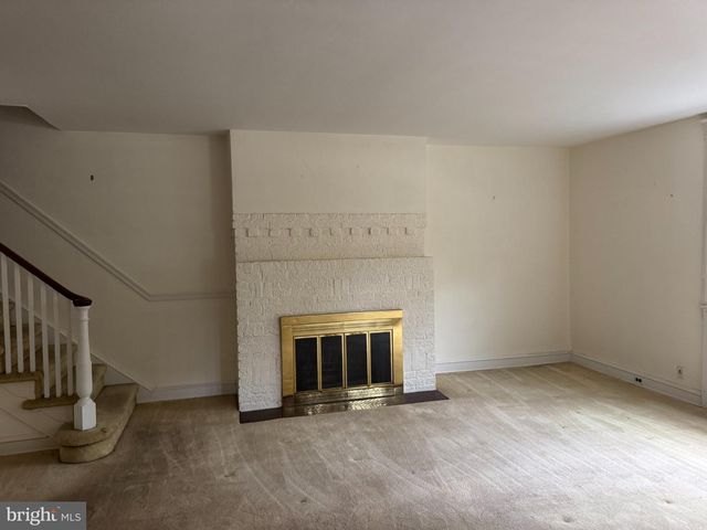 8235 BROOKSIDE RD, Elkins Park, PA 19027