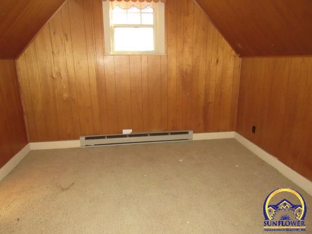 1035 SW Randolph AVE, Topeka, KS 66604