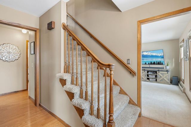 33214 Nueman Court, Lindstrom, MN 55045