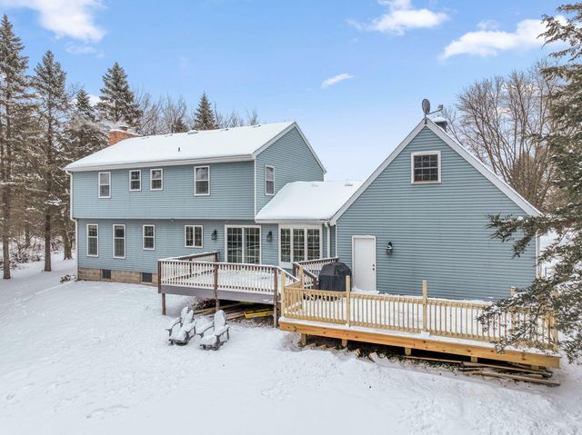 33214 Nueman Court, Lindstrom, MN 55045