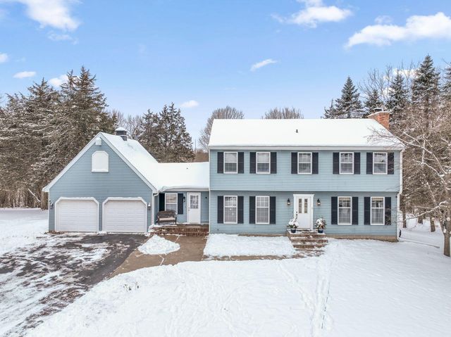 33214 Nueman Court, Lindstrom, MN 55045