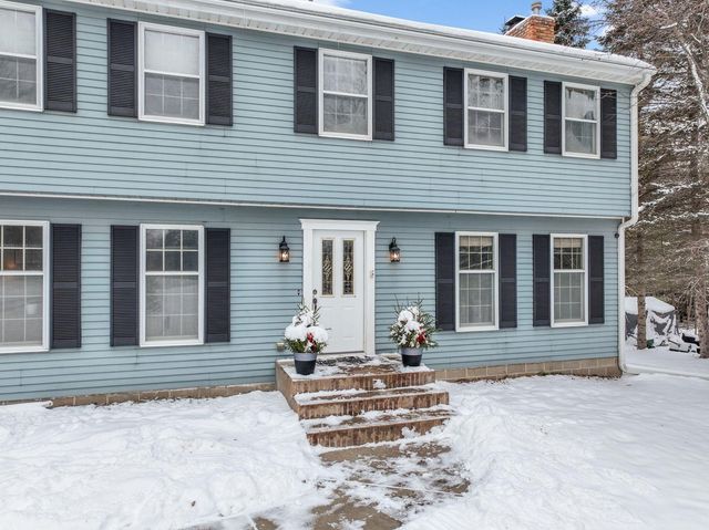 33214 Nueman Court, Lindstrom, MN 55045