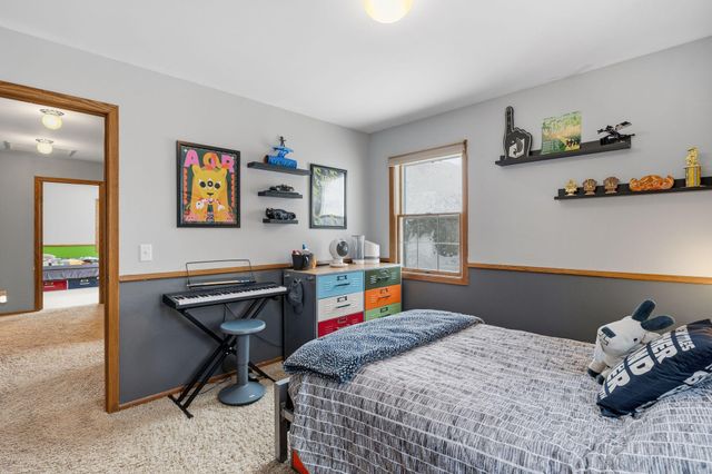 33214 Nueman Court, Lindstrom, MN 55045