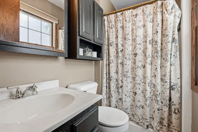 33214 Nueman Court, Lindstrom, MN 55045