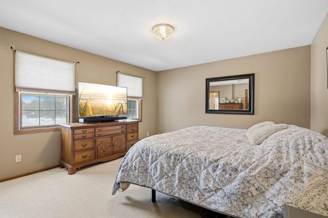 33214 Nueman Court, Lindstrom, MN 55045