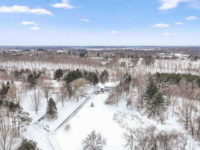 33214 Nueman Court, Lindstrom, MN 55045