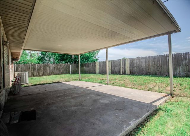 311 Forest Hills Drive, League City, TX 77573