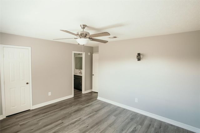 311 Forest Hills Drive, League City, TX 77573