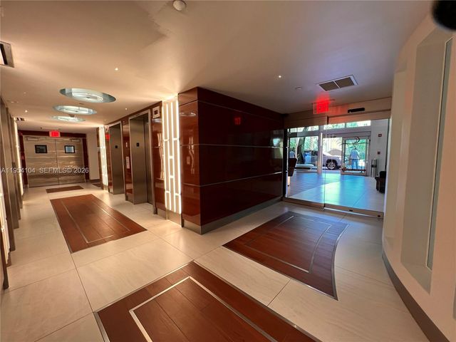 90 Alton Rd 2110, Miami Beach, FL 33139