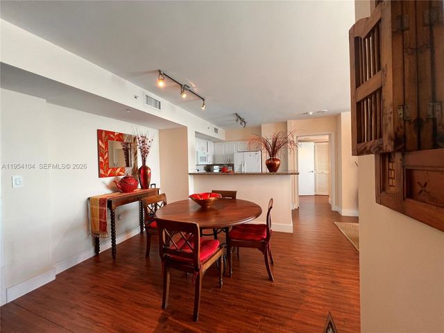 90 Alton Rd 2110, Miami Beach, FL 33139