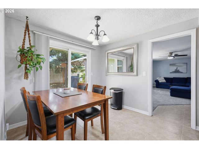 6450 B St, Springfield, OR 97478