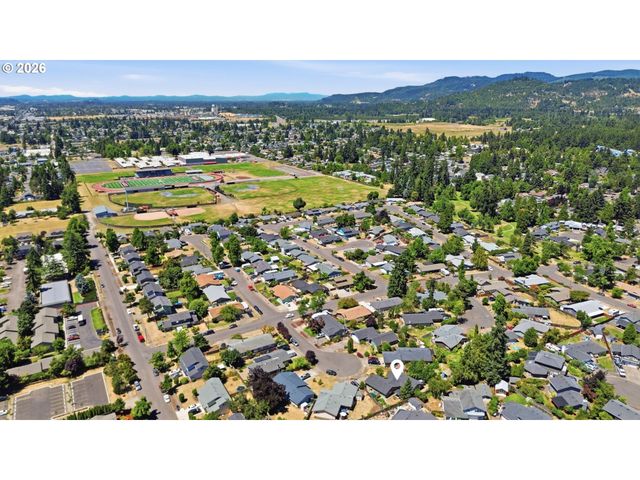 6450 B St, Springfield, OR 97478
