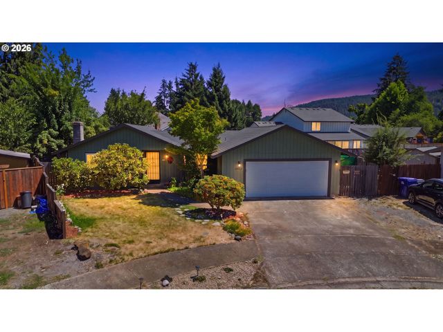6450 B St, Springfield, OR 97478