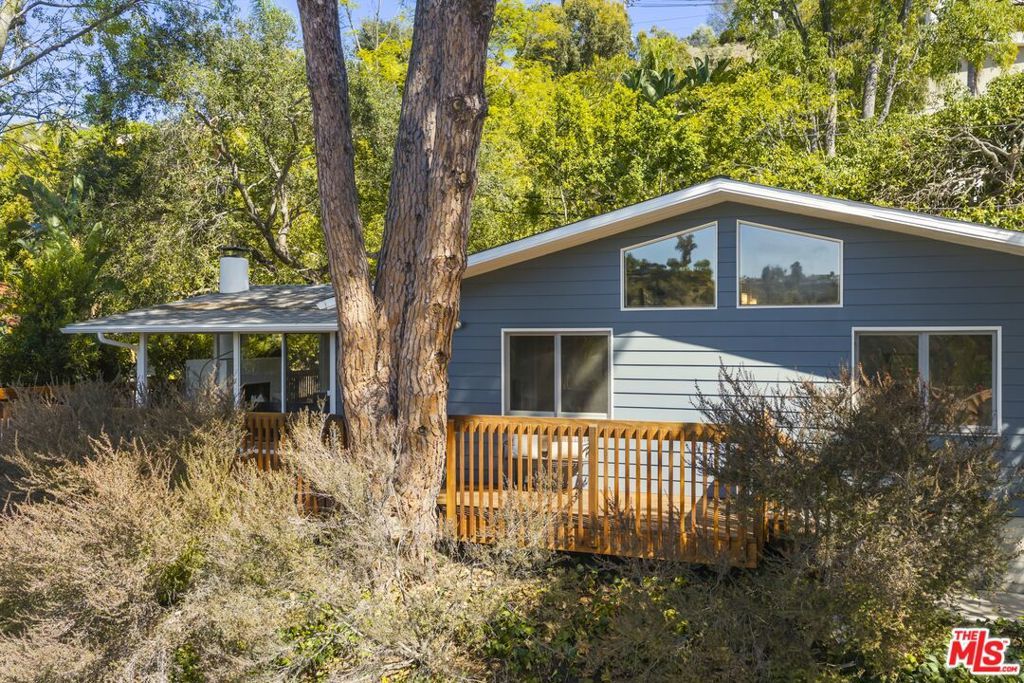 2856 Nichols Canyon Road, Los Angeles, CA 90046 — exterior