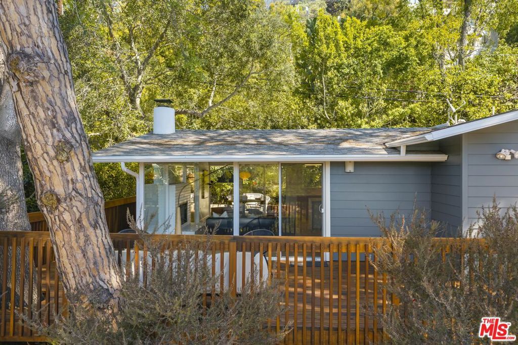 2856 Nichols Canyon Road, Los Angeles, CA 90046 — photo 2