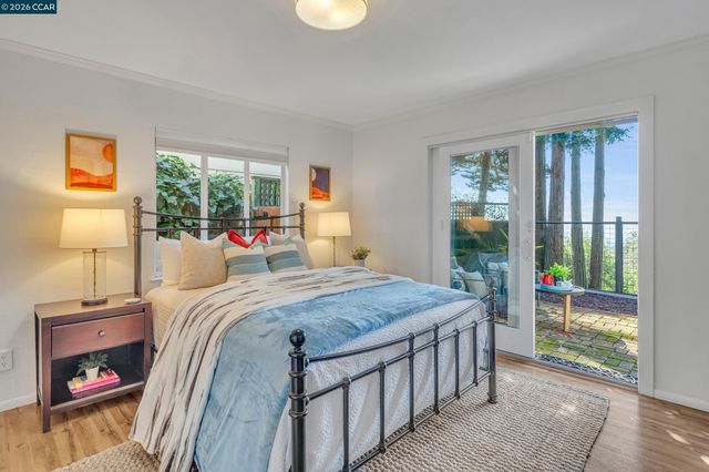 2633 Chelsea Dr, Oakland, CA 94611