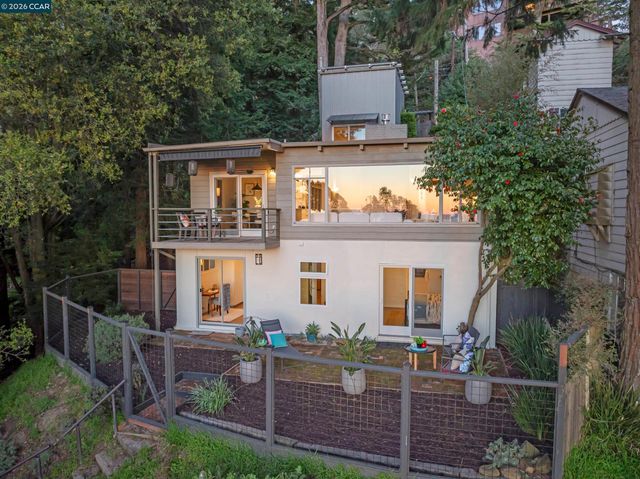 2633 Chelsea Dr, Oakland, CA 94611