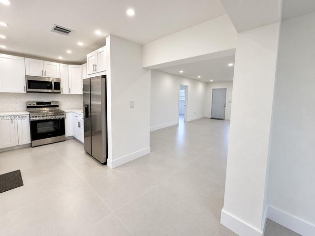 710 NW 176th Terrace, Miami Gardens, FL 33169