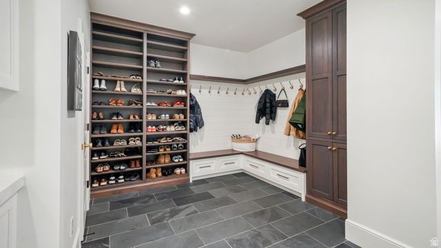 6756 W 10050 N, Highland, UT 84003