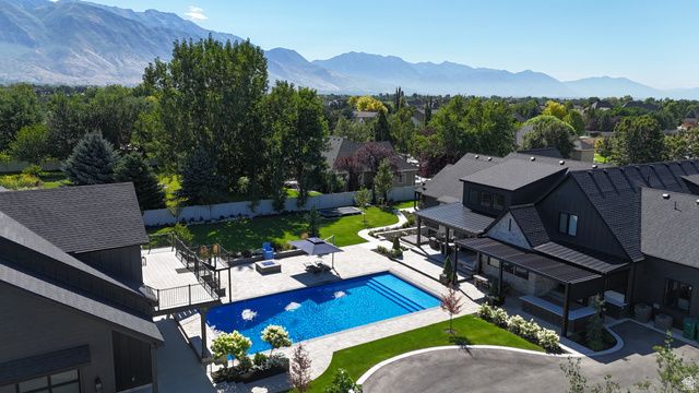 6756 W 10050 N, Highland, UT 84003
