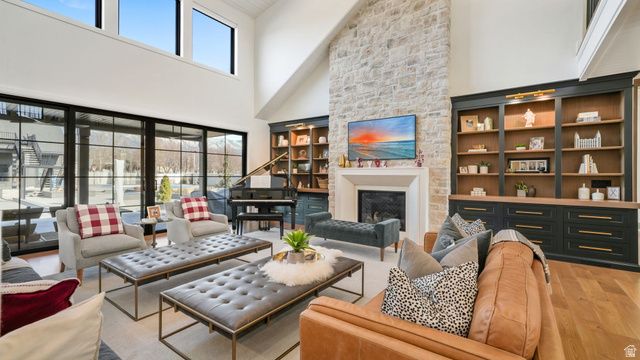 6756 W 10050 N, Highland, UT 84003