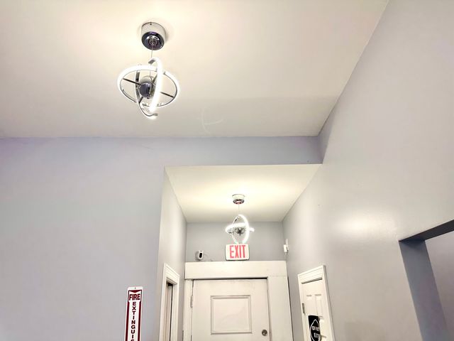 9202 S Cottage Grove Avenue, Chicago, IL 60619