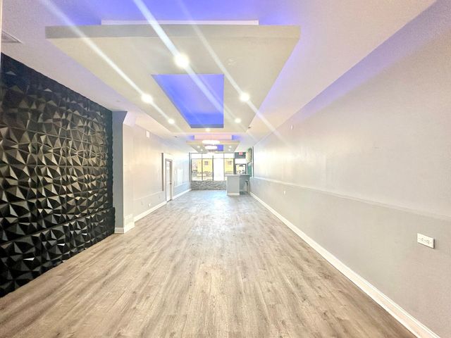 9202 S Cottage Grove Avenue, Chicago, IL 60619