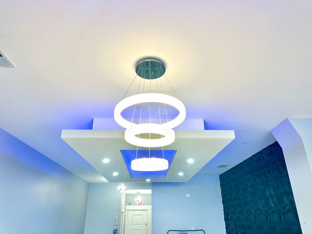 9202 S Cottage Grove Avenue, Chicago, IL 60619