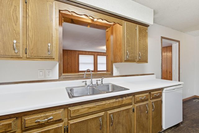 401 Linden Avenue, Monett, MO 65708