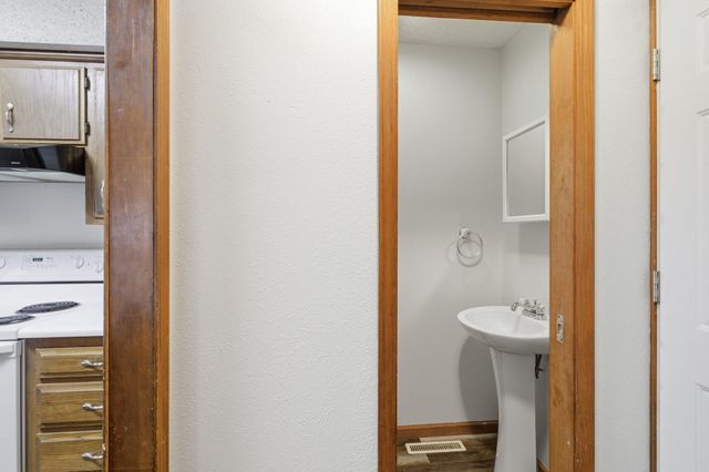 401 Linden Avenue, Monett, MO 65708