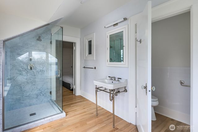 624 35th Avenue, Seattle, WA 98122