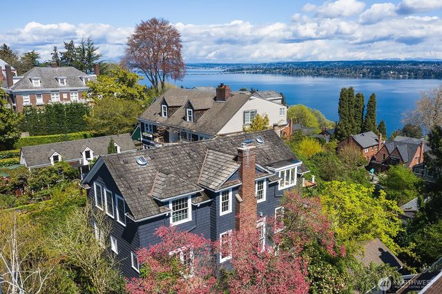 624 35th Avenue, Seattle, WA 98122