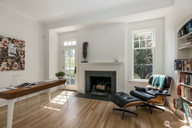 624 35th Avenue, Seattle, WA 98122