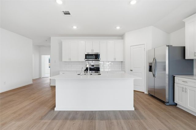 9030 Shady Cabana Way, Iowa Colony, TX 77583