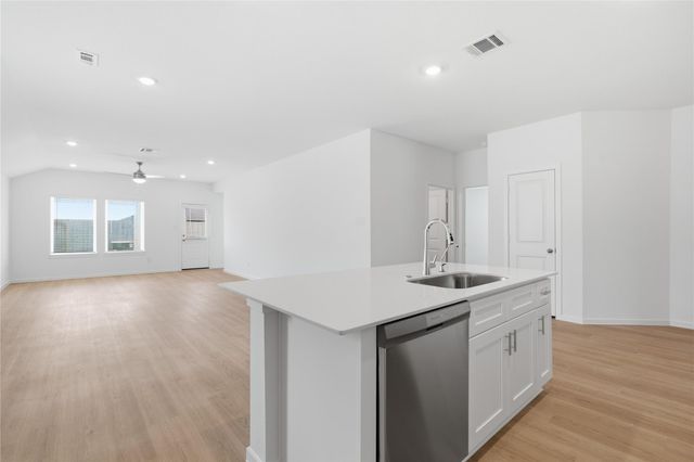 9030 Shady Cabana Way, Iowa Colony, TX 77583