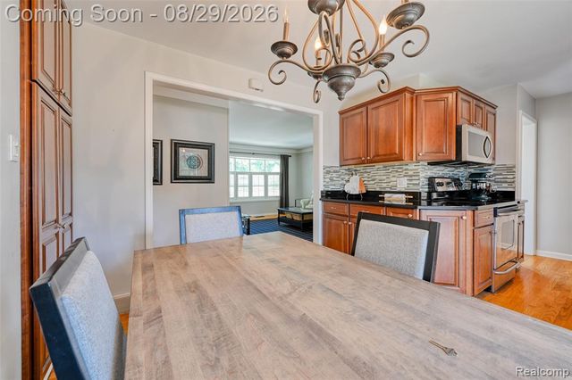 924 Allen Drive, Northville, MI 48167