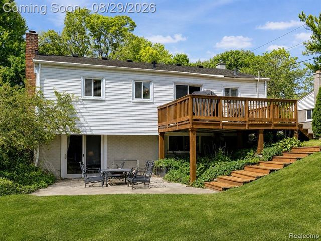 924 Allen Drive, Northville, MI 48167