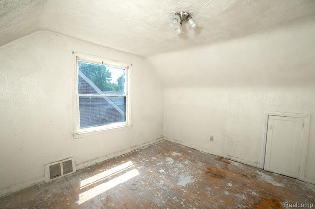 20161 YONKA Street, Detroit, MI 48234