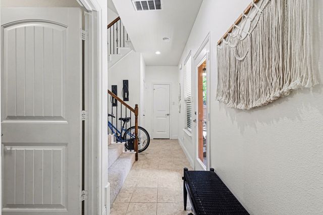 7315 Venice Drive 2, Grand Prairie, TX 75054