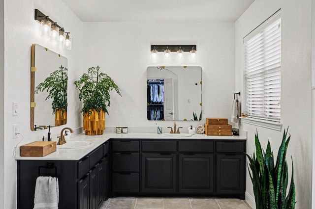7315 Venice Drive 2, Grand Prairie, TX 75054