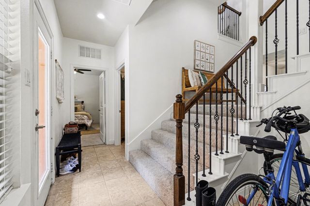 7315 Venice Drive 2, Grand Prairie, TX 75054