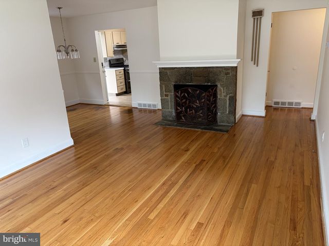 721 EDGEMOOR RD, Wilmington, DE 19809