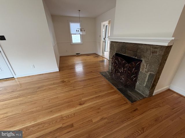 721 EDGEMOOR RD, Wilmington, DE 19809