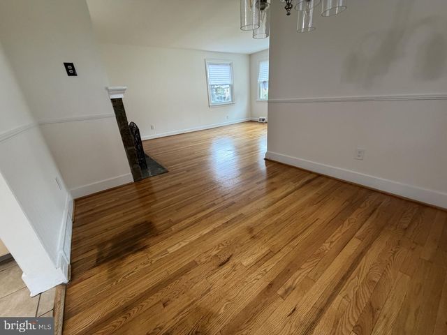 721 EDGEMOOR RD, Wilmington, DE 19809