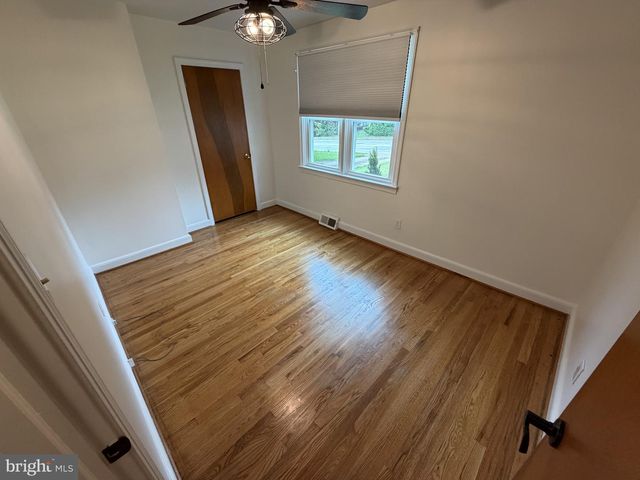 721 EDGEMOOR RD, Wilmington, DE 19809