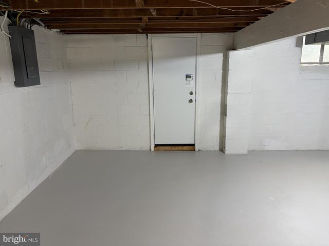 721 EDGEMOOR RD, Wilmington, DE 19809