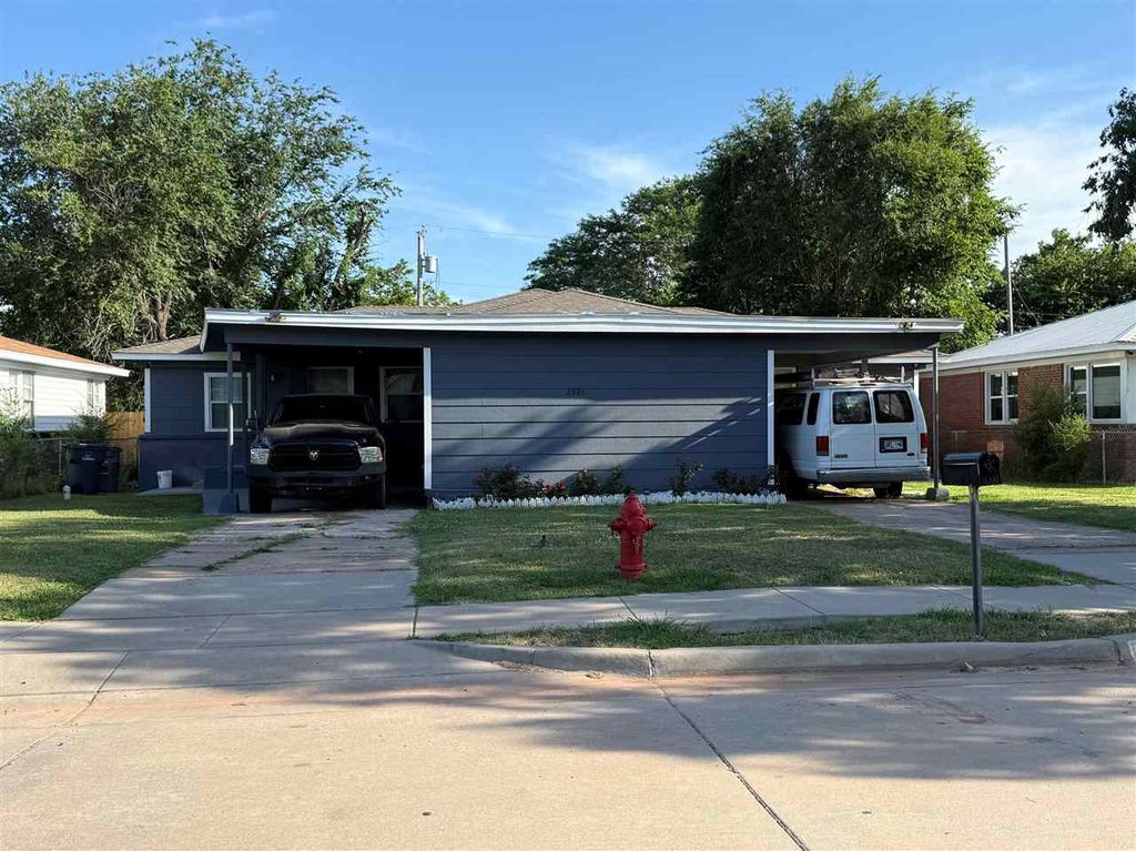 2014 NW 24th St, Lawton, OK 73505