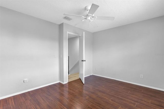 2037 WATERLEAF STREET, Orlando, FL 32837