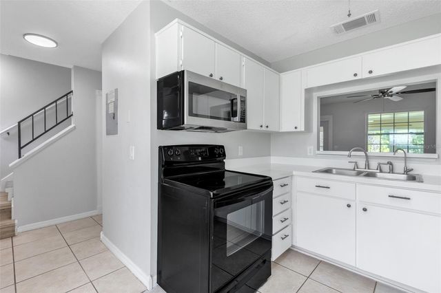 2037 WATERLEAF STREET, Orlando, FL 32837